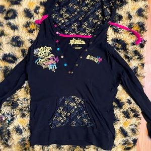 2000s Woman’s hoodie